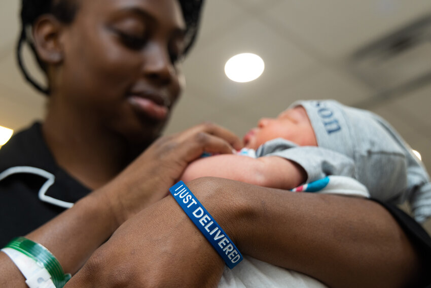 A statewide pilot study aims to distribute bracelets to six facilities, targeting patients who have recently given birth, experienced severe maternal hypertension or preeclampsia or undergone a pregnancy/infant loss.