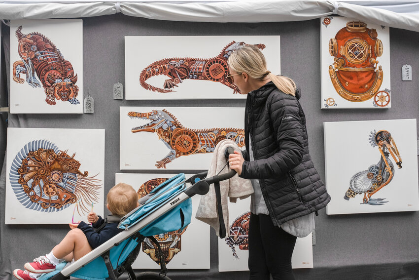 Experience art, culture and festivities at the 72nd Annual Fairhope Arts and Crafts Festival in downtown Fairhope, March 15-17. Featuring over 200 artists from  across the U.S., live entertainment, delicious food and hands-on activities for the whole family.