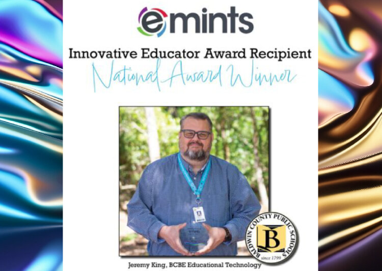 The eMINTS Innovative Educator Award, named in honor of eMINTS founding member Jennifer Kuehnle, celebrates educators who demonstrate exceptional qualities and serve as resilient changemakers in the field of education. This year, Jeremy King has been named the recipient of the eMINTS Innovative Educator Award.