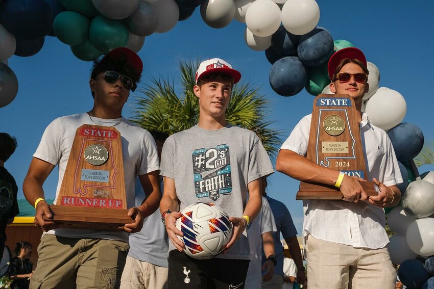 Gulf Shores sophomore Landon Everett collected two state championships within 72 days of each other as a member of the football team and the wrestling squad. On Wednesday, May 15, he was celebrated for his individual wrestling state championship at LuLu’s alongside other Dolphin state representatives.