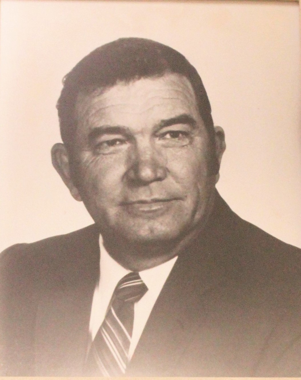 The Senior Center in Robertsdale, built in 1986 was dedicated in honor of former mayor George “Pervy” Thames in 1991.