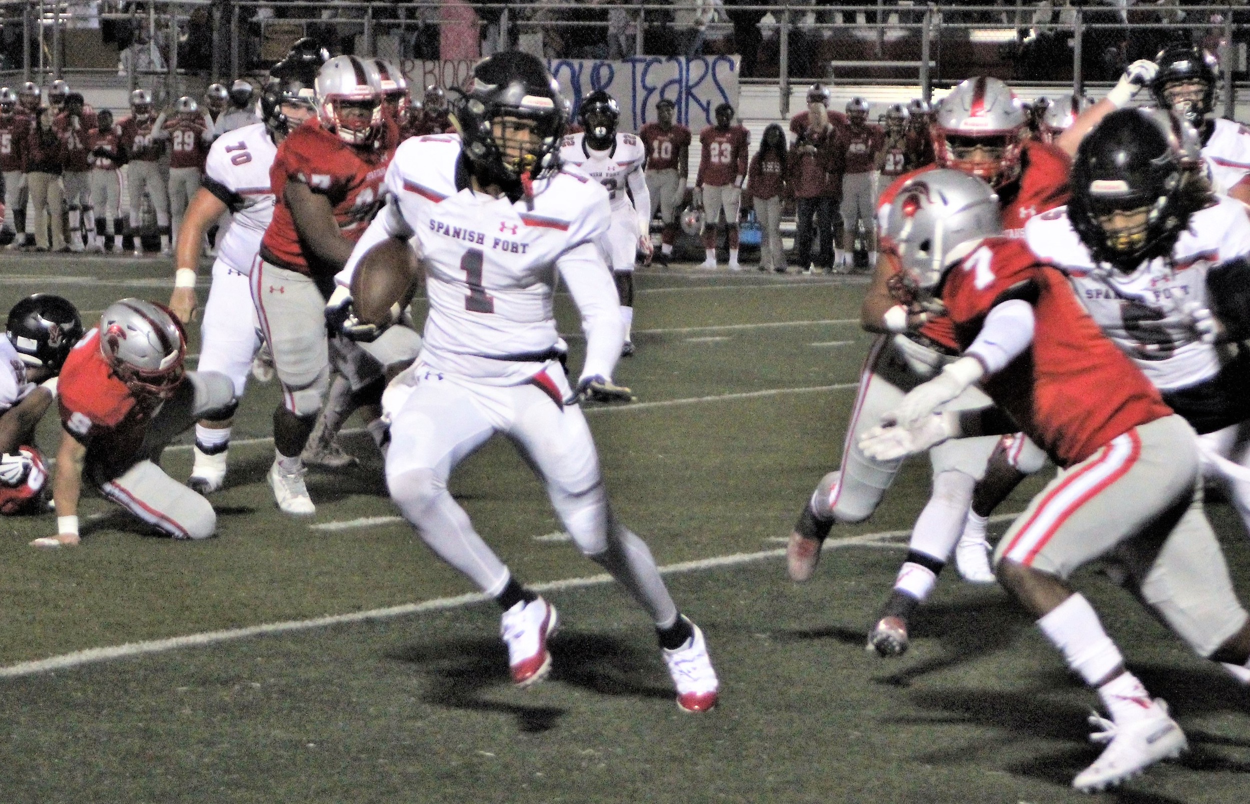Kris Abrams-Draine (1) ran for 91 yards and a touchdown at Saraland