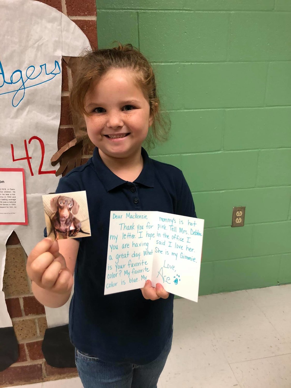 Foley Elementary School student receives letter from Pet Pal.