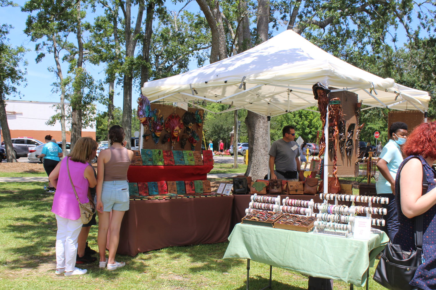 Since 1971, Art in the Park has been a Mother's Day weekend staple event.