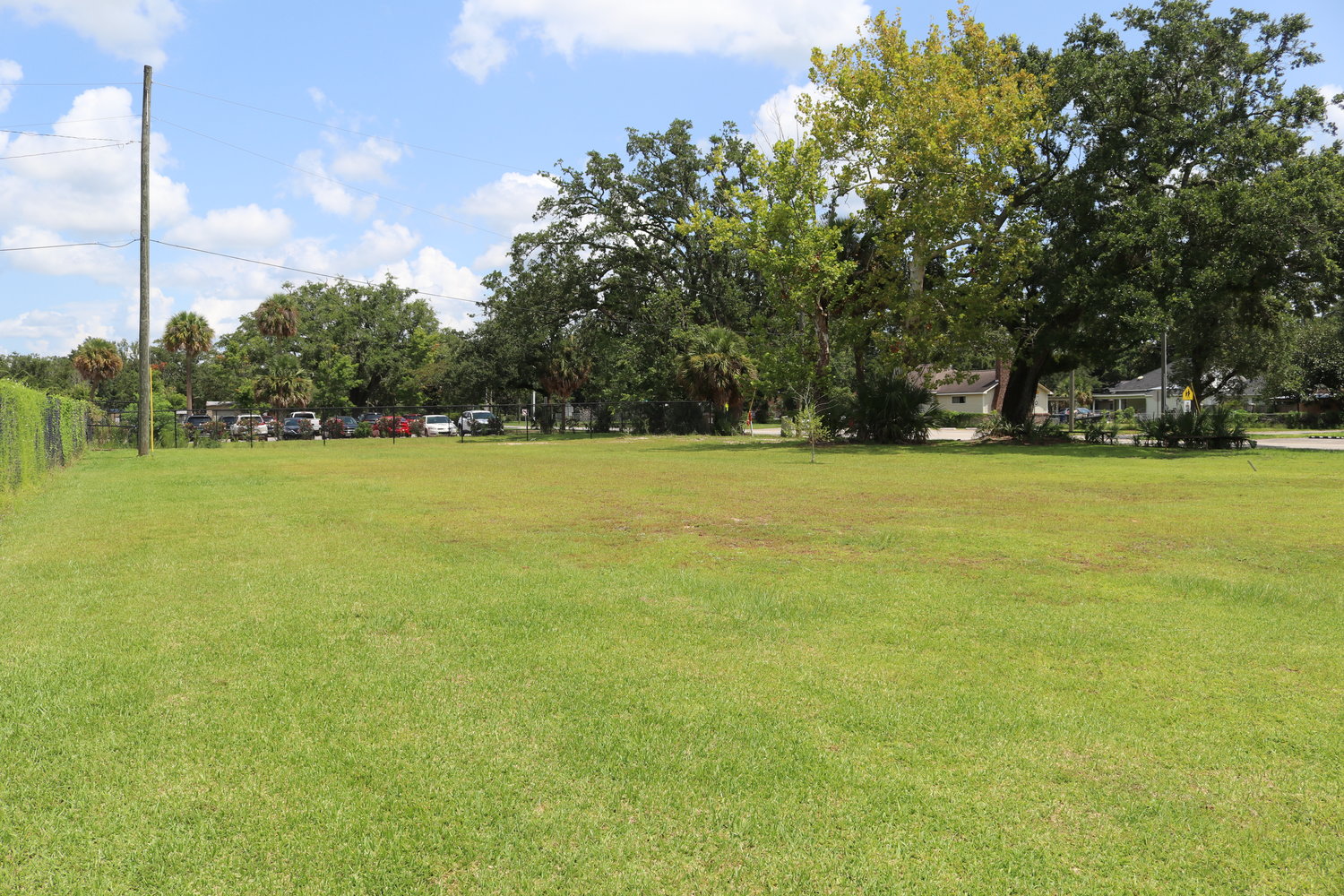 Potential future home of a new pocket park in Foley. The park would include an amphitheater and permanent musical instruments, and could be used for scheduled performances and musical outings.
