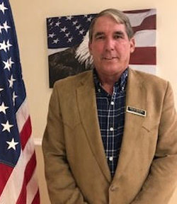 Elberta Mayor Jim Hamby said he will resign in 2024 and not serve the extra year added to municipal office terms by the Alabama Legislature.
