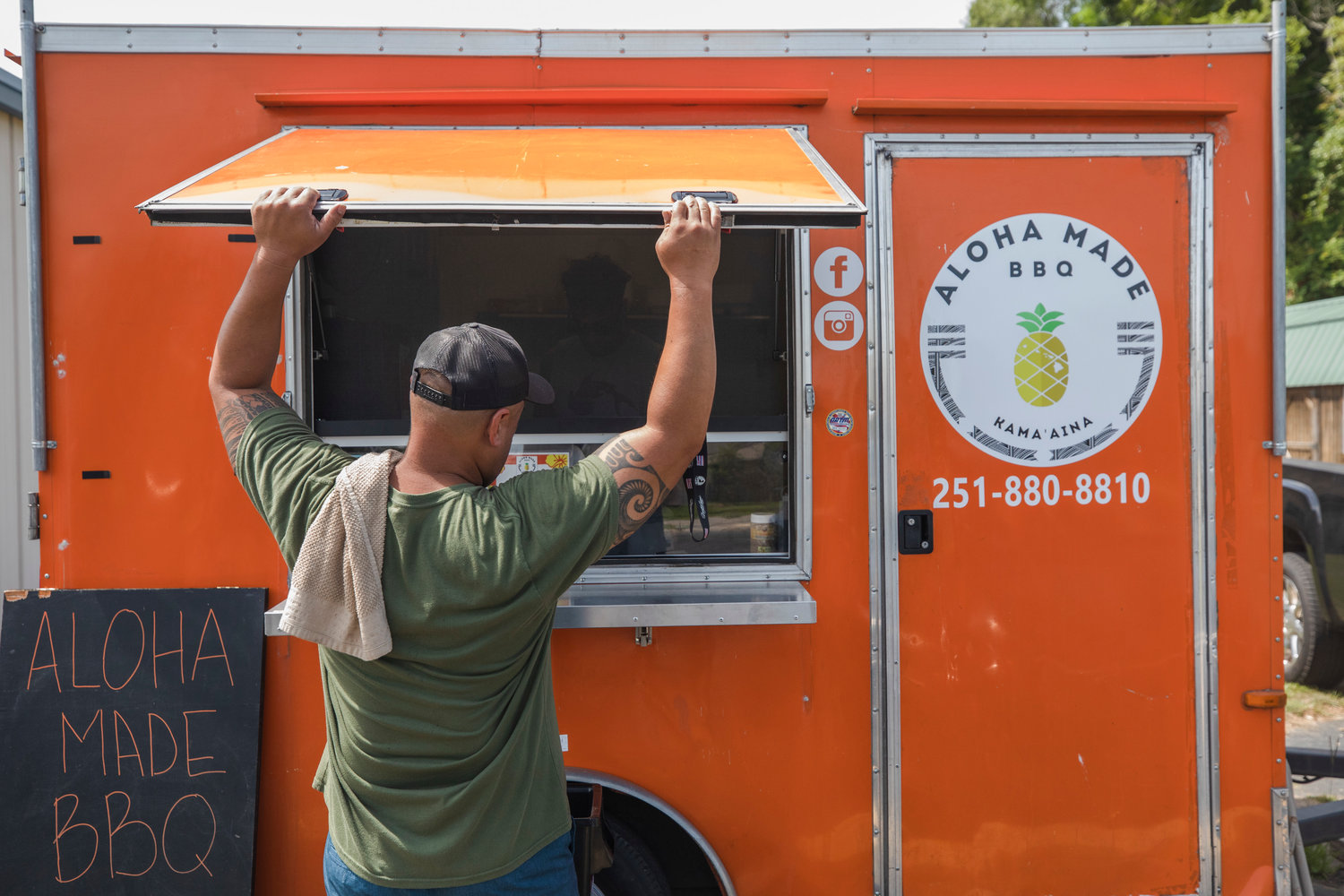 Niu Faiupu’s opens his Aloha Made BBQ food truck in Fairhope on Nicholas Avenue Tuesday afternoon.