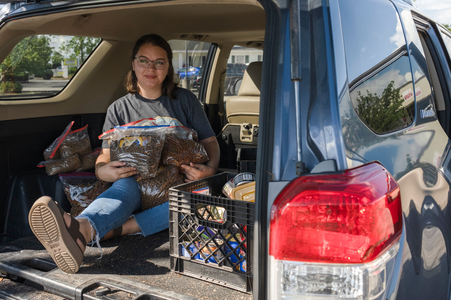 Anna Grantham opened The Chow Line in April and has since distributed more than 2,700 pounds of food to needy animals in Baldwin County.