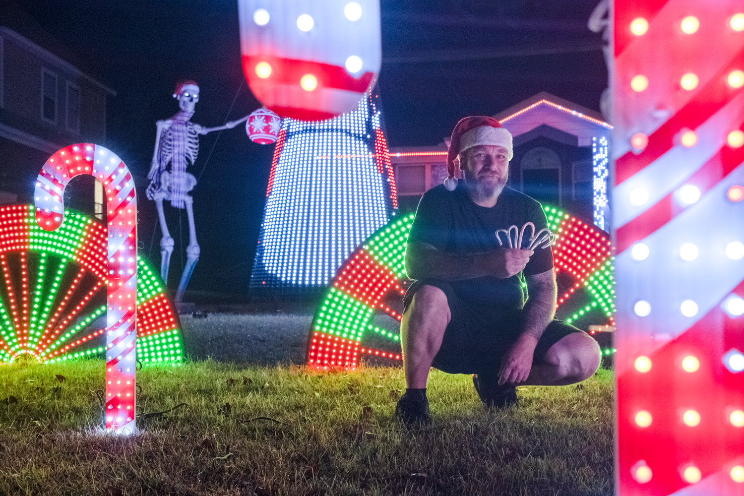 It’s not a UFO Gulf Shores, just 36,000 Christmas lights Gulf Coast Media