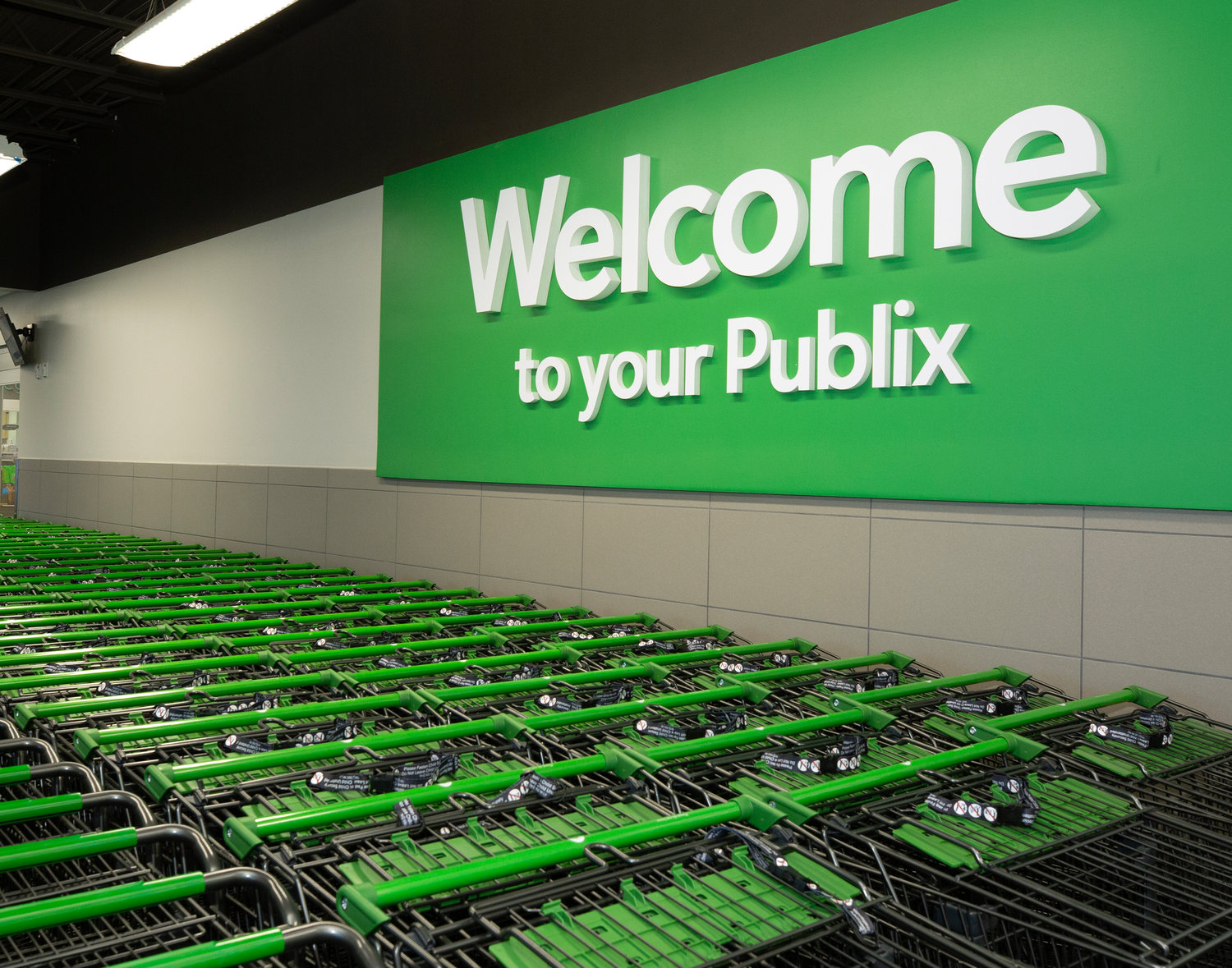 The new Publix Super Market at Planters Pointe Shopping Center opens Dec. 13.