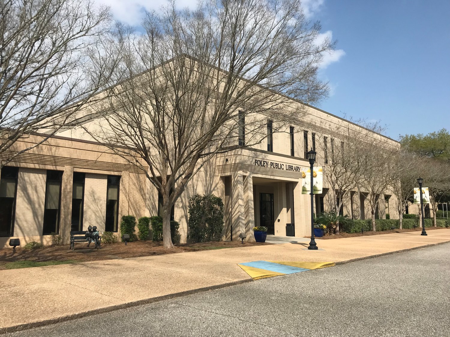 The city of Foley has offered Baldwin County space in the public library as a location for the Baldwin County Library Cooperative. The city would lease about 1,000 square feet to the county at no cost.