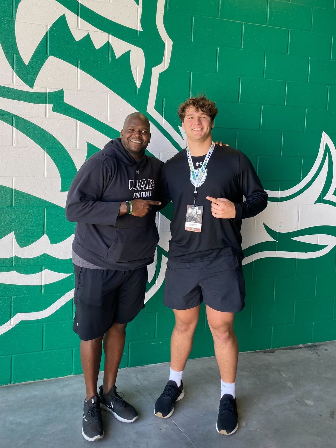 UAB Offensive Line Coach Eddie Gordon was involved in the Blazers offering Bayside Academy two-way lineman Graham Uter during his visit to campus Saturday, April 1. The SMU Mustangs were the first to offer the 6’ 5”, 290-pound rising senior.