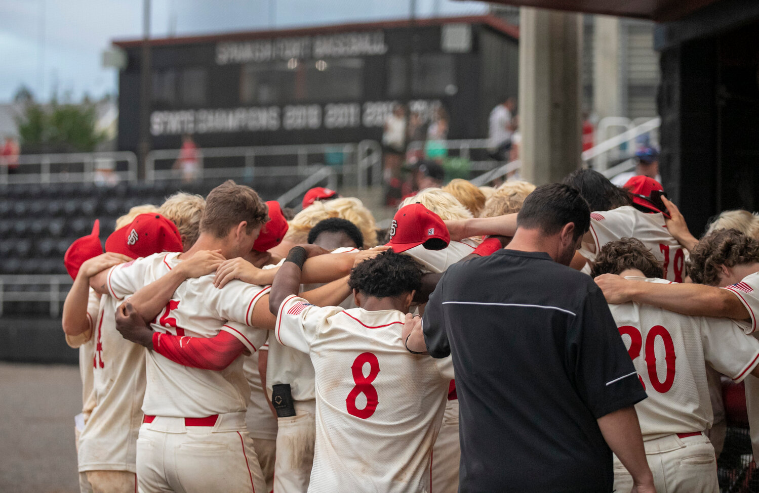 A postgame prayer is how the Spanish Fort Toros ended their Saturday following a walk-off win over Saraland to advance to the AHSAA state semifinals next week against Stanhope Elmore.