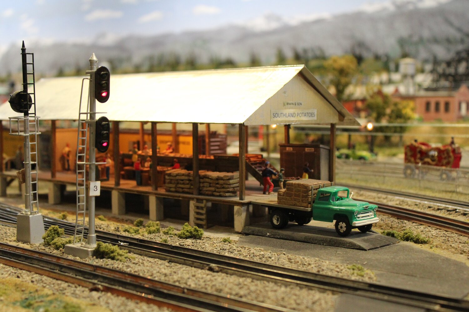 A replica of the L. Irwin & Sons Southland Potatoes’ rail side potato shed is one of a handful of historic Foley replicas added over the years. Caboose Club member Bob Irwin helped create the model of his father and grandfather’s business.