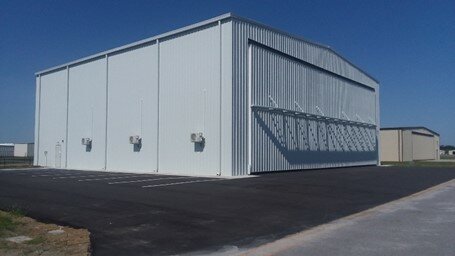 Alabama Skyway’s new facility at the Gulf Shores International Airport is nearing completion on its 8,100-square-foot building. It’s just one of the new facilities that helped complete the buildout of the Southwest Corporate Hangar Complex.
