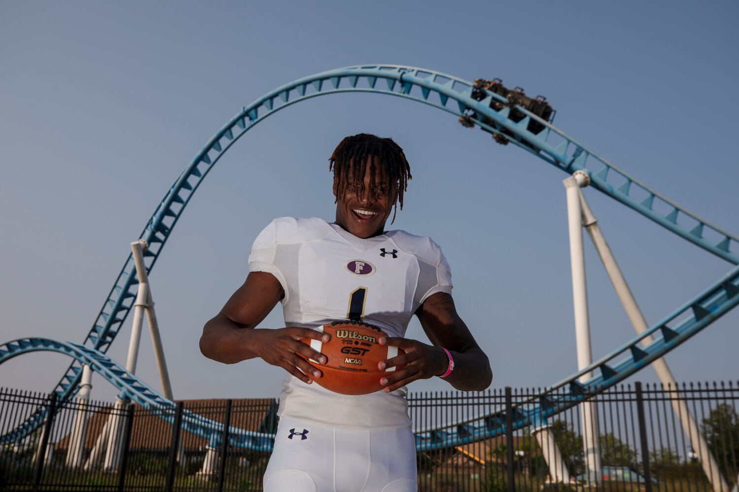 Along the wild roller coaster ride that is the recruiting process, there can be twists and turns and flips and loops, among other things. Foley receiver Perry Thompson experienced some of that after he switched his commitment from Alabama to Auburn over the summer offseason.