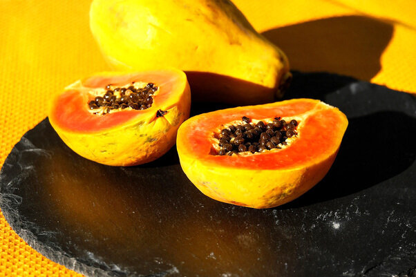 The papaya fruit has many nutrients, including vitamins A, C and E. Papaya contains antioxidants such as lycopene, which may reduce the risk of heart disease and stroke, and fiber, which research shows may help lower cholesterol.