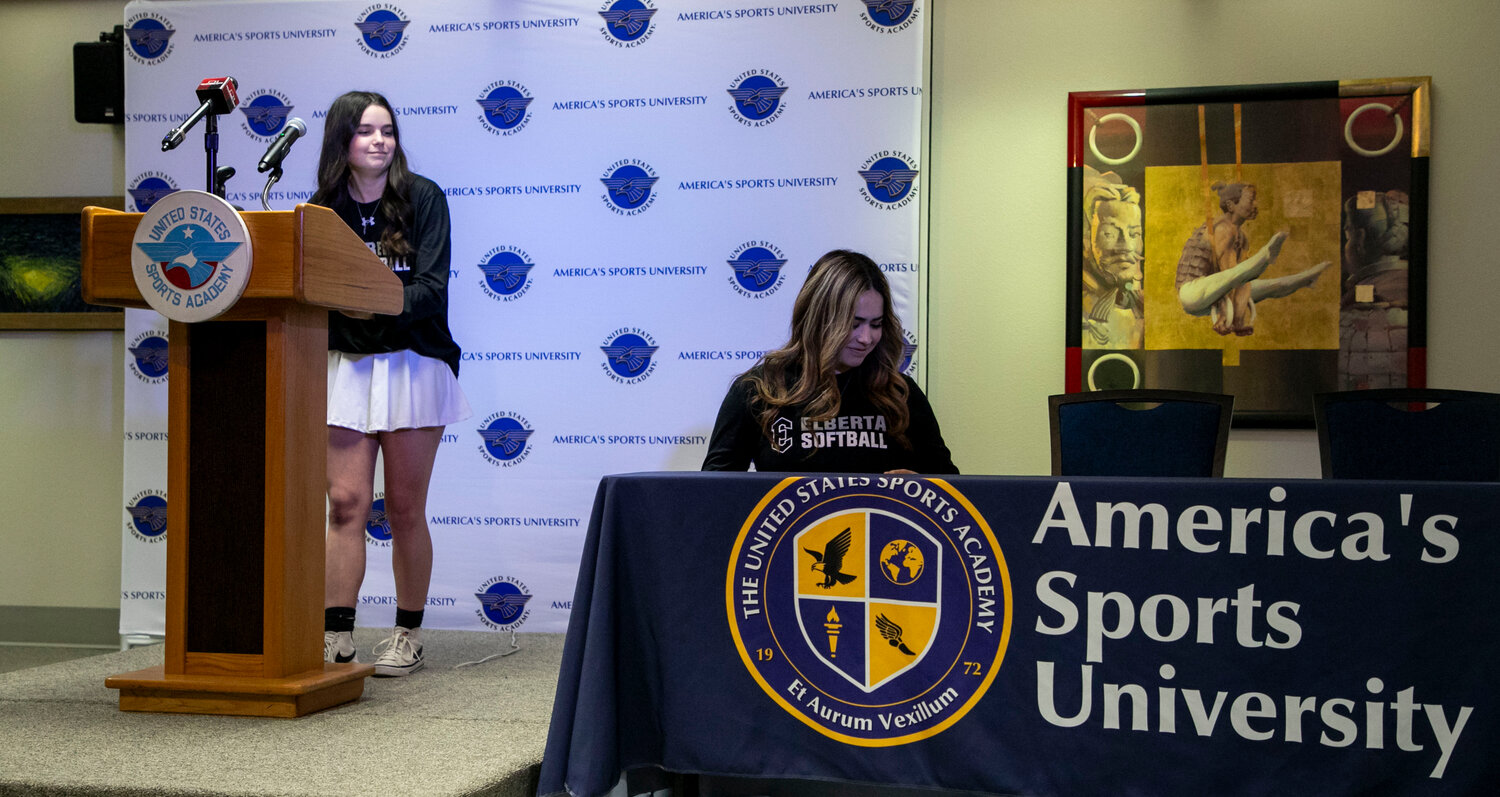 Elberta seniors Brooklyn Ward and Gabriela Alanis trade places as they previewed the Warriors’ upcoming season with the United States Sports Academy’s media day on Tuesday, Feb. 6. Elberta was among Baldwin County teams who met the press ahead of the AHSAA season opening next Thursday, Feb. 15.