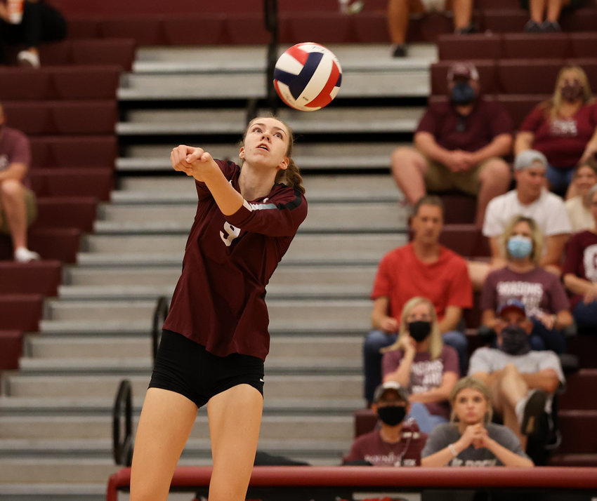 Round Rock Dragons junior middle blocker Lauren Murphy (9) during a high school volleyball match between Rouse and Round Rock on August 31, 2021 in Round Rock, Texas.