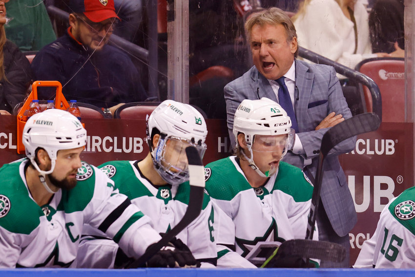 On Jan. 14, 2022, Dallas Stars head coach Rick Bowness is behind the bench against the Florida Panthers at FLALive Arena in Sunrise, Florida. (Michael Reaves/Getty Images/TNS)