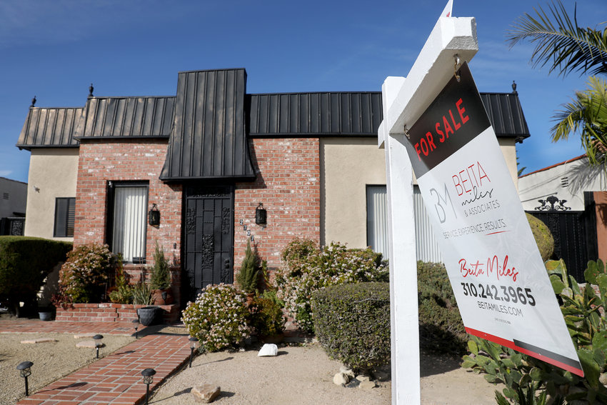 A home for sale on Tuesday, Feb. 8, 2022, in Inglewood, California. One good thing for home buyers today is that some of the most complex and inscrutable loans either are no longer on the market or are less widely available. (Gary Coronado/Los Angeles Times/TNS)