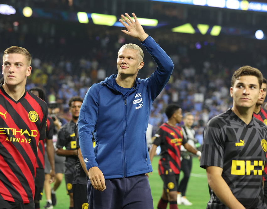 Manchester City forward ERLING HAALAND (9) walks the stadium to greet fans after a club friendly between Manchester City and Club America on July 20, 2022 in Houston, Texas. Haaland joined the side in the offseason and did not play in the match against Club America.