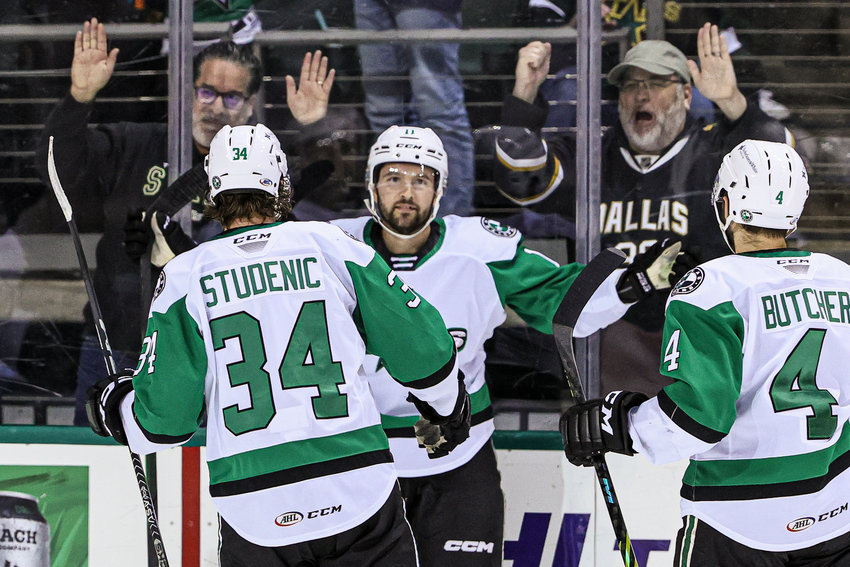 The Texas Stars beat the Tucson Roadrunners on Saturday to close out 2022 on an 11-game point streak. They face the Grand Rapids Griffins on the road on Friday at Saturday.