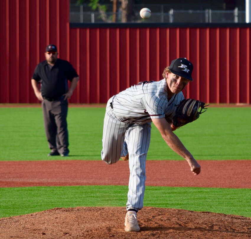 Trey Schlueter and Rouse swept La Joya Palmview in the regional semifinals to advance to the regional final against Boerne Champion.