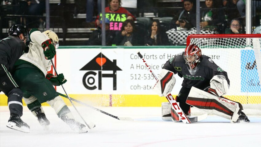 Texas Stars goalkeeper Ben Kraws made 26 saves in his professional debut last Saturday at the H-E-B Center at Cedar Park, lifting Texas to a 2-1 win over the visiting Iowa Wild. The Stars split the series with the Wild.