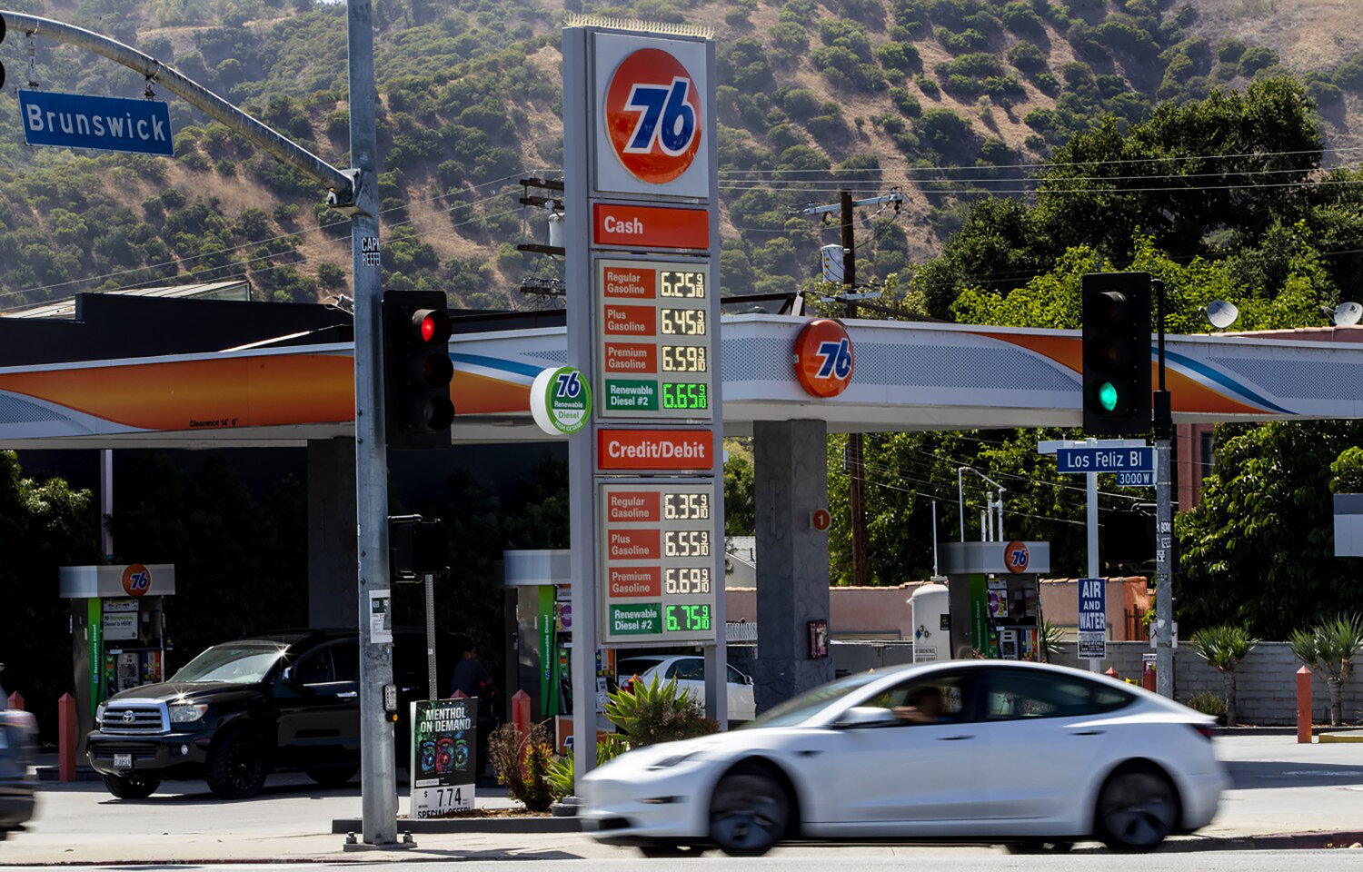 paying-extra-for-premium-gas-you-should-probably-stop-hill-country-news