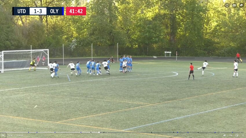 A lovely free kick from Ty Hardin of United PDX (#11) erased Oly Town’s three-goal lead to just one before the halftime break.