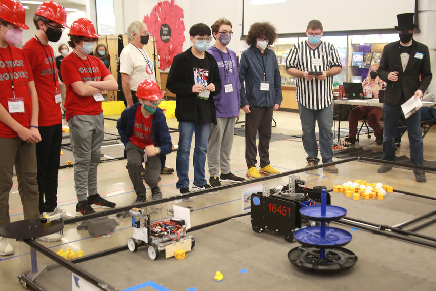 Teams from Olympia High School and North Thurston High School competed together against two other schools on Nov. 13, 2021.
