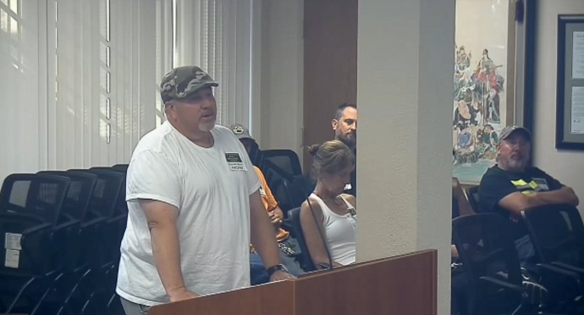 Lee Rose, a members of Local 47, voiced grievances regarding the discrimination of port managers against union members at the Port Commissoin meeting September 26, 2022.