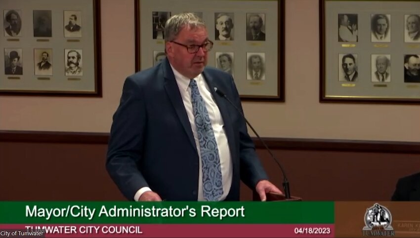 Tumwater City Administrator John Doan delivers his farewell remarks to the city council.