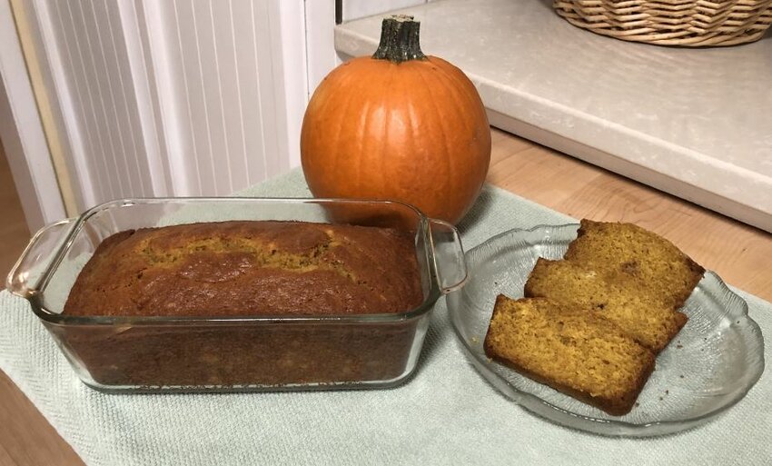 Easy Autumn Pumpkin Bread is perfect for Halloween, Thanksgiving or even Christmas gatherings.