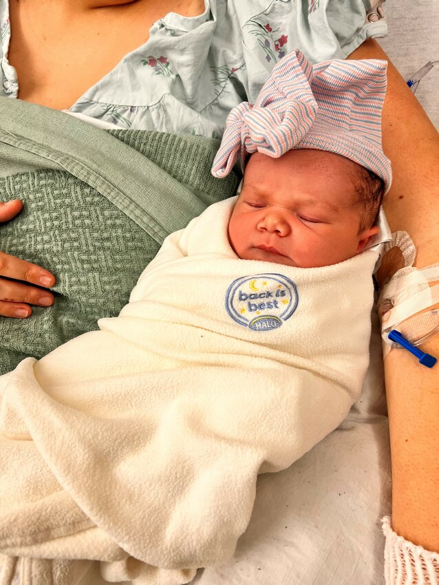 Freya Jeanne Meisling was born 12:48 a.m. at Providence St. Peter Hospital.