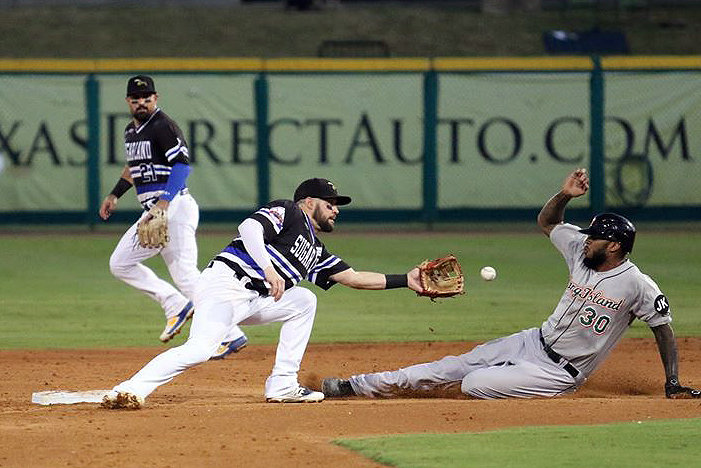 Skeeters second baseman Jason Martinson makes the catch to get Long Island Ducks baserunner David Washington out during Game 5 of last year&rsquo;s Atlantic League Championship Series at Constellation Field. The Skeeters are hosting a four-team league for the next two months at the ballpark.