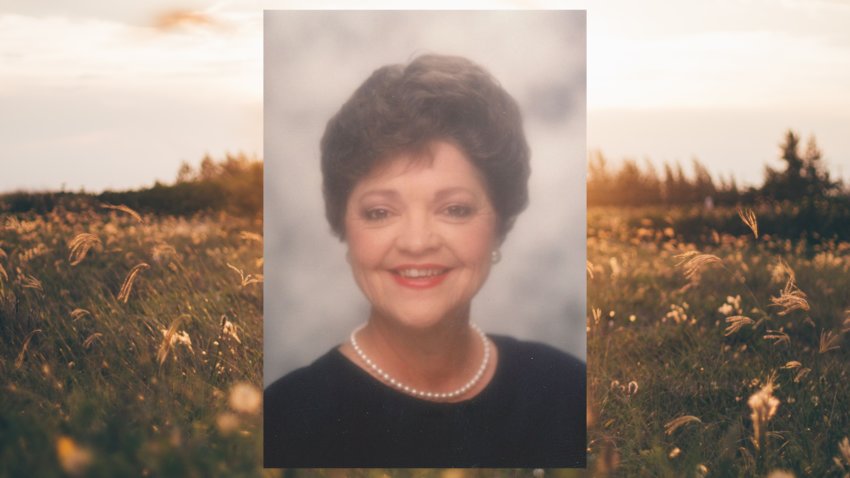 Jamee Bartek passed away Aug. 8 surrounded by her family. She was a graduate of the University of Nebraska and had been married to her husband, Bill, for 64 years. She was well-loved by her extensive family who misses her greatly.