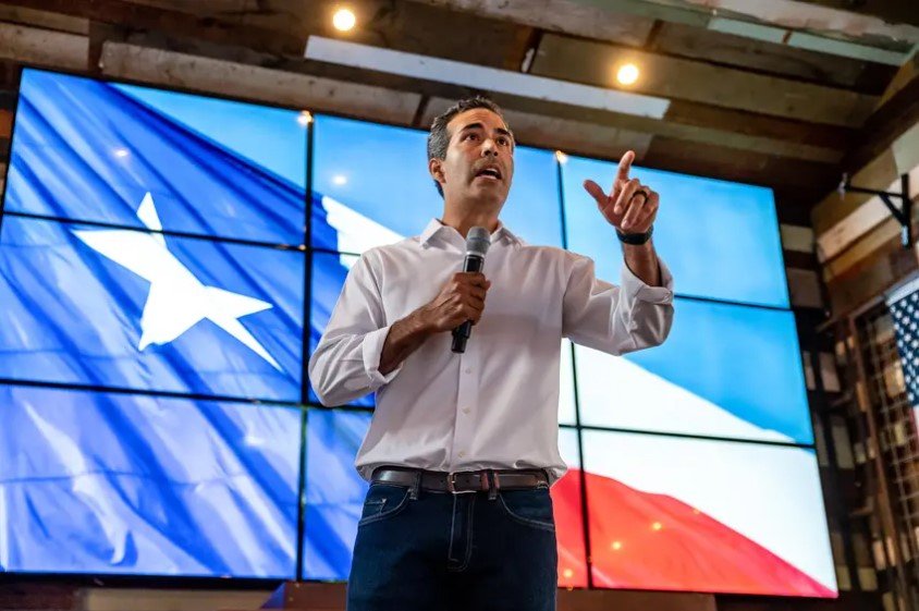 Texas Land Commissioner George P. Bush announced his candidacy for Texas attorney general at an event inside Buford's Bar in Austin on June 2.