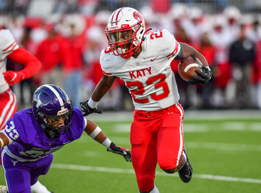 Katy, Tx. Nov 5, 2021: Katy's Seth Davis #23 rushes in for a TD during the first half of a conference game between Katy and Morton Ranch at Legacy in Katy. (Photo by Mark Goodman / Katy Times)
