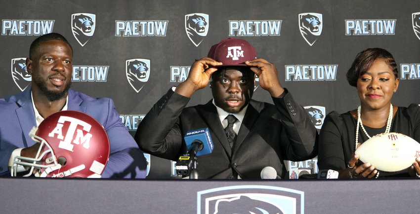 David Hicks Jr. announces his commitment to Texas A&amp;M on Wednesday at Paetow High School.