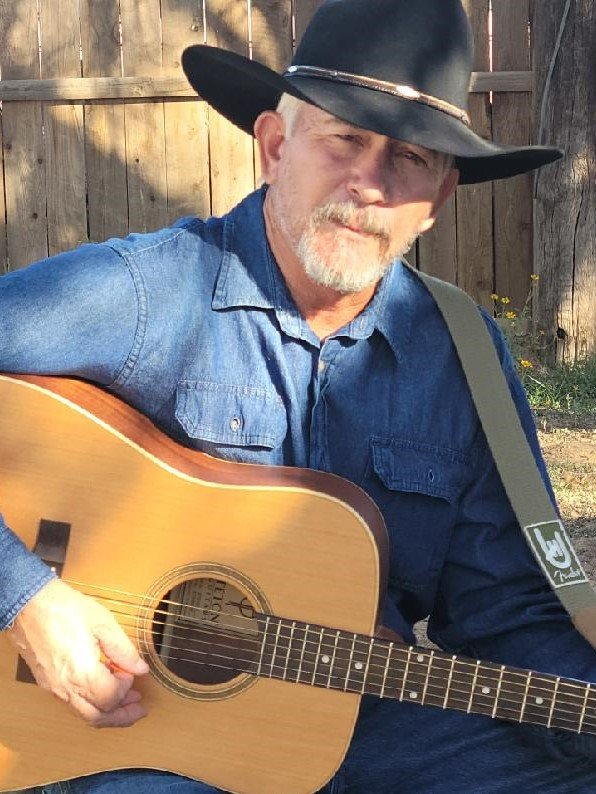 The “Art Goes On” Holiday Show in Rodeo will feature the music of singer/guitarist, Billy Chadborn from 11 a.m.-2 p.m. on Saturday, Nov. 13.