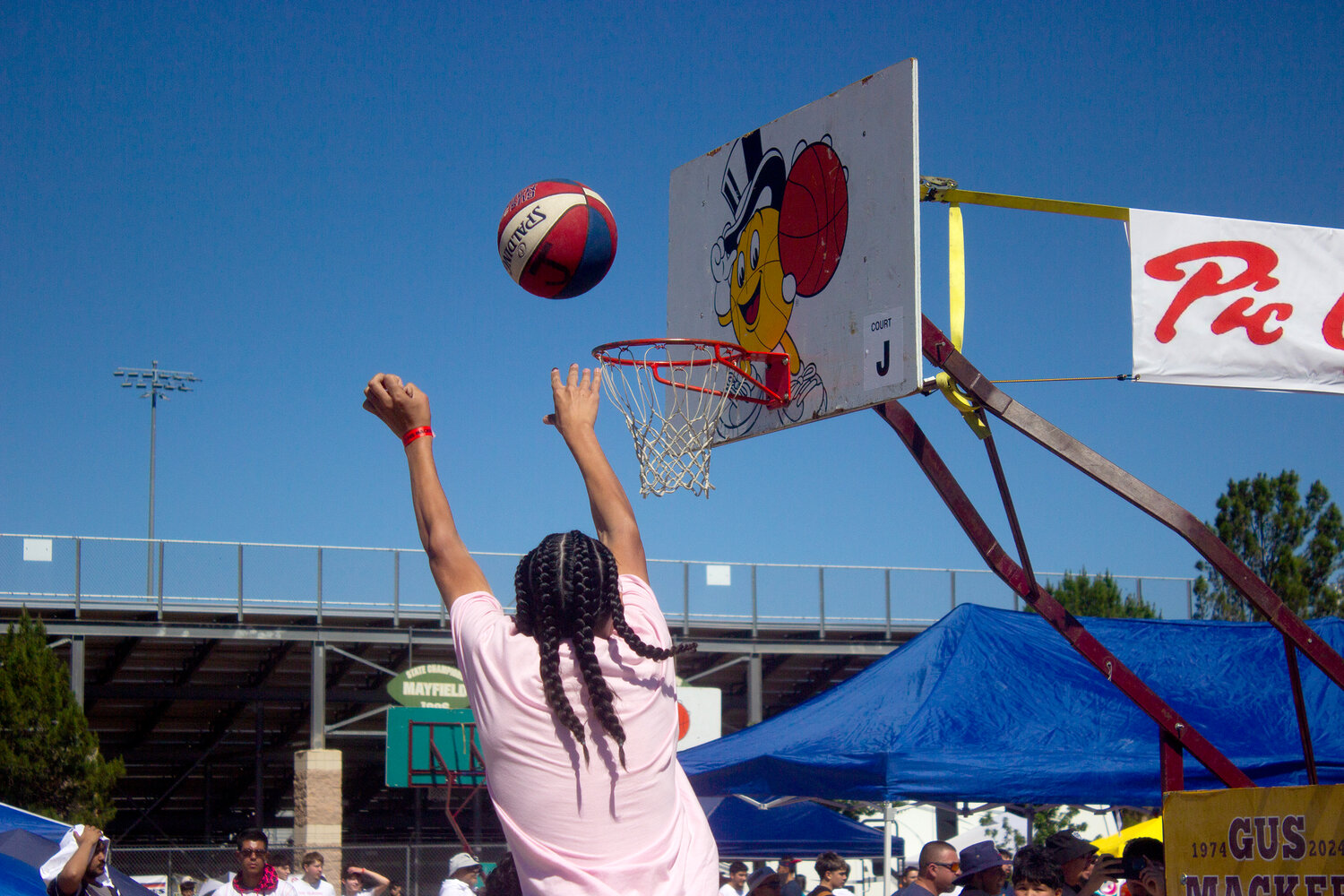Courts fill again for Gus Macker return