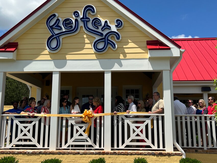 Madison Mayor Mary Hawkins Butler and Ella Smith, daughter of owners Carly and Kevin Smith, cut the ribbon for Keifer’s new location in Madison, Mississippi. Ella spoke on behalf of Keifer’s welcoming everyone and shared her excitement for Keifer’s second location.