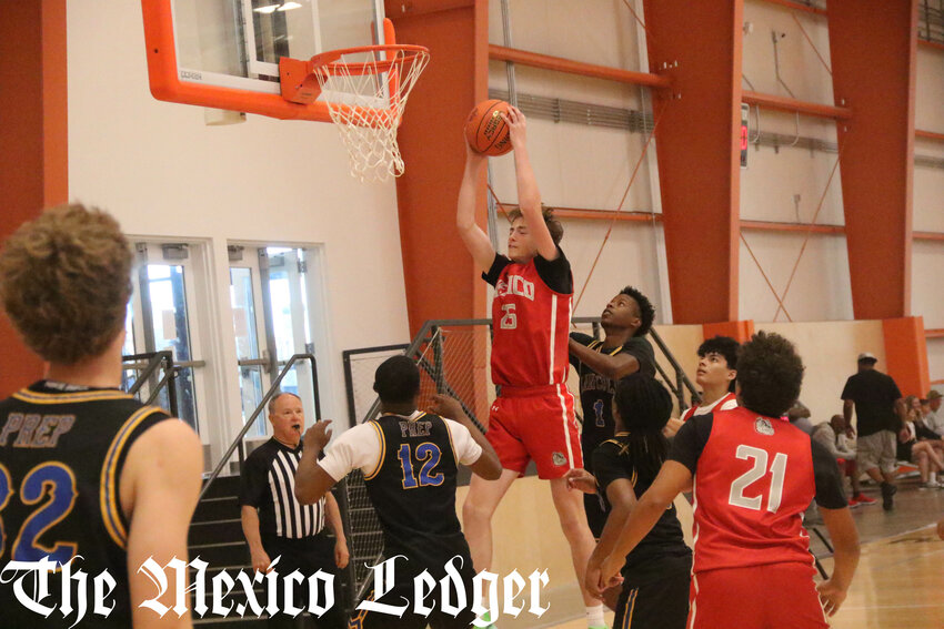 Mexico Mexico boys make Midwest Showcase debut