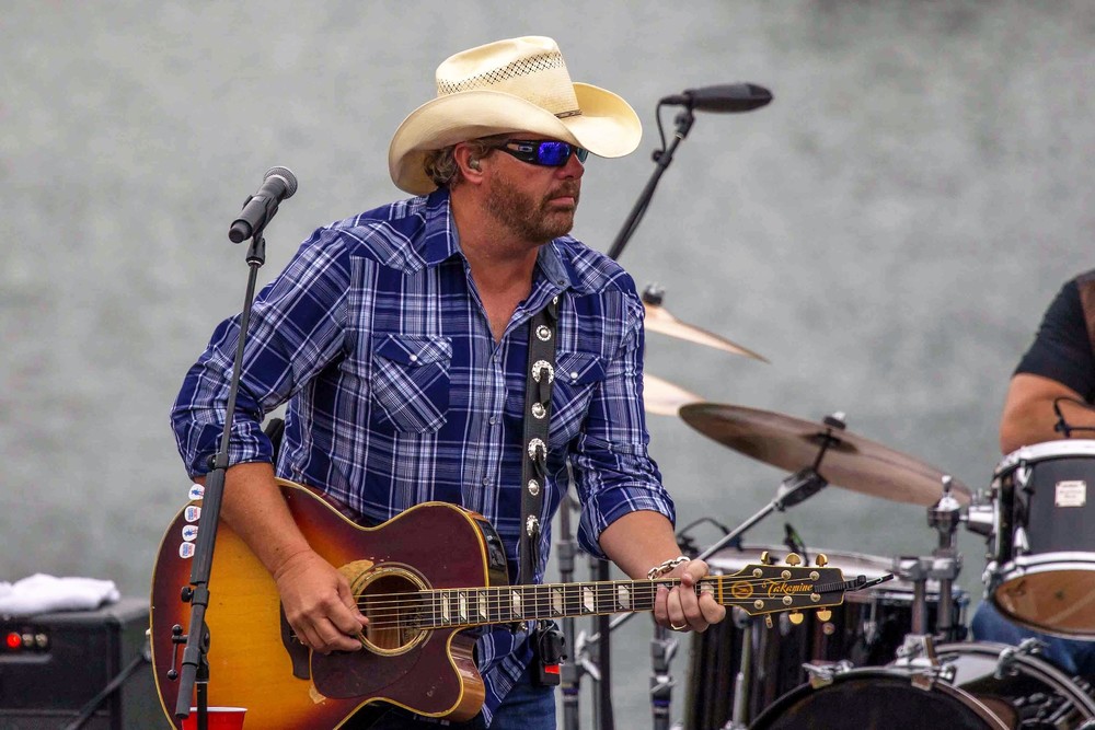 PGA Tour, Toby Keith salute armed forces at Military Appreciation Day ...