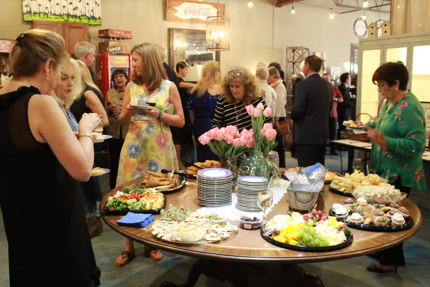 Vintage Arts hosts the second annual Vintage for the Arts cocktail party on March 30. The Vintage Arts boutique is “Jacksonville’s boutique for extra-ordinary décor and curiosities.”