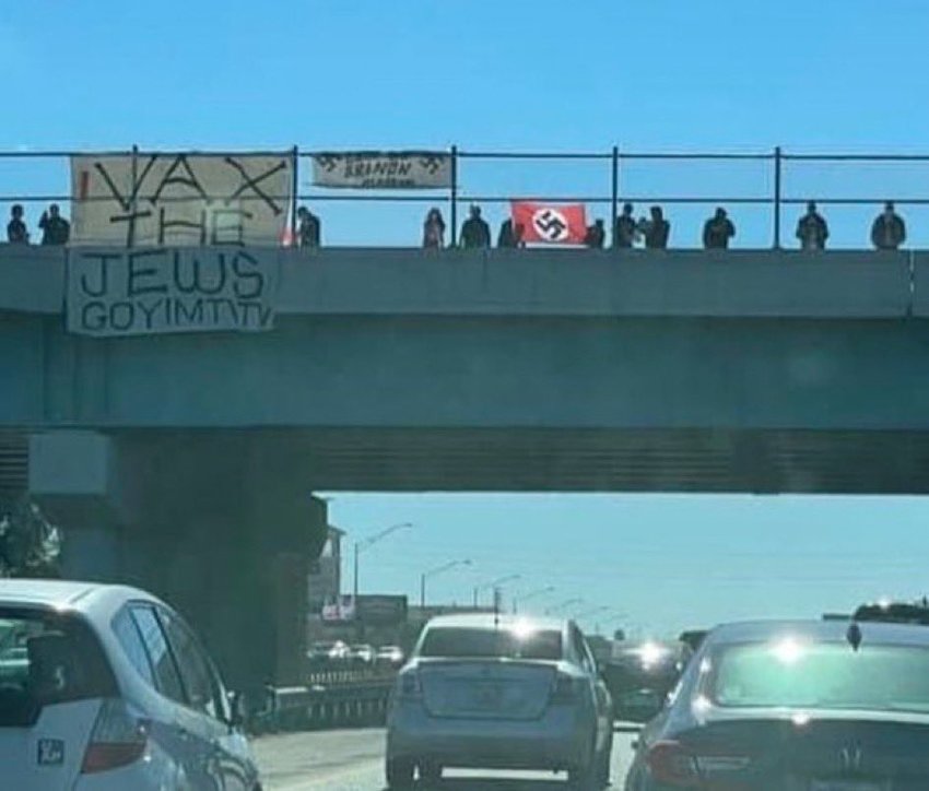 Nazi demonstrators gather on an I-4 overpass Sunday. Photo courtesy of @shannonrwatts on Twitter