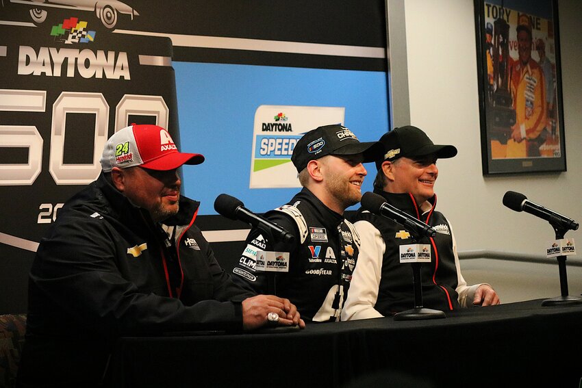 William Byron (center) with crew chief Rudy Fugle (left) Hendrick Motorsports Vice Chairman Jeff Gordon (right), a three-time Daytona 500 winner himself, after the race. | Eryn Harris