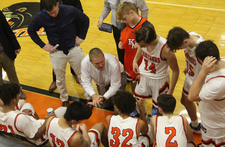 Knob Noster boys basketball sees change in coaching | Star-Journal